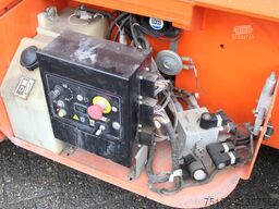 JLG M 3369