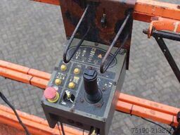 JLG M 3369