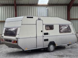 KIP KG 48 TN Wohnwagen Toilet + Etagenbett