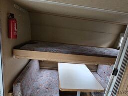 KIP KG 48 TN Wohnwagen Toilet + Etagenbett