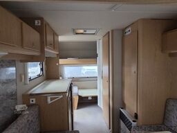 KIP KG 45 TLB Wohnwagen Toilet + Etagenbett