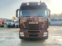 IVECO AS260S42Y/FS mit Kran BDF