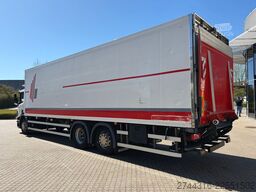 SCANIA P320 6x2/4