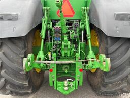 John Deere 8370R