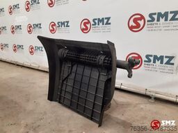 Mercedes Occ spatbord met steun side skirt links achter