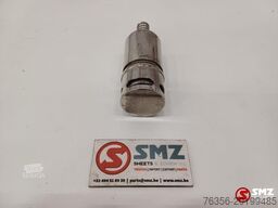 Caterpillar Refueling valve Caterpillar
