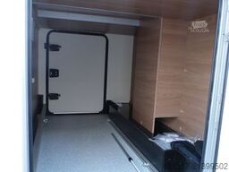 BÜRSTNER Lyseo TD 690 G Isofix, elekt. Hubbett,L-Sitzgr.