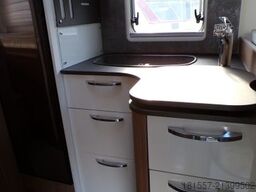 BÜRSTNER Lyseo TD 690 G Isofix, elekt. Hubbett,L-Sitzgr.