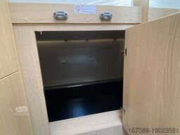 SUNLIGHT A 70, Navi,Twin RFK,Sat,TV,Markise,Green Trail