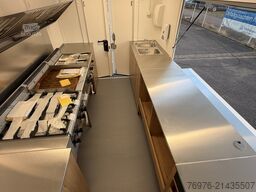 Mercedes-Benz Foodtruck, Imbisswagen, Food Truck mit neuer Küche und Ausstattung