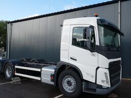 Volvo FM 500 6X2 New Chassis truck RHD