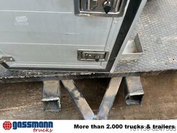 Pritschenaufbau mit Staukästen