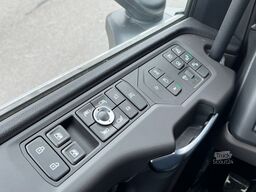 SCANIA R590 6x4/Plattform/Kran TAJFUN LIV L150Z