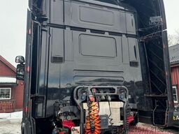 Scania R730 6x4 Tractor Unit with Hydraulics and Raised X