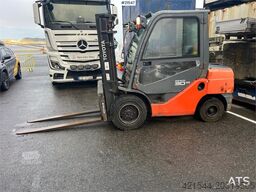 Toyota 02-8FDJF35 Forklift w/ Hydraulic Forks and Side Sh