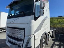 Volvo FH460 6x2 Tractor Unit – Gas-Powered