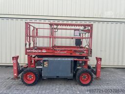 SKYJACK SJ 6226 RT 4x4