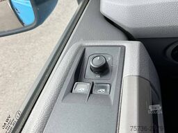VW Crafter 35 2.0 TDI met Nieuwe Oprijcarrosserie