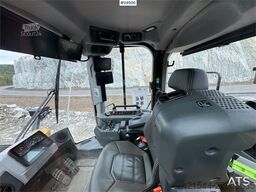 Caterpillar 966 Wheel Loader – Bucket and Weighing System – 50