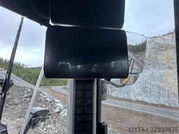 Caterpillar 966 Wheel Loader – Bucket and Weighing System – 50