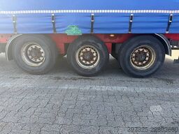 Kel-Berg 3 axle Curtainsider / Planenauflieger
