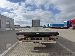 Schmitz 3 axle Flatbed / Flachbettauflieger