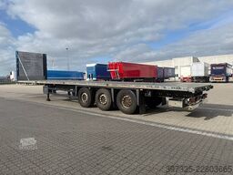 Schmitz 3 axle Flatbed / Flachbettauflieger
