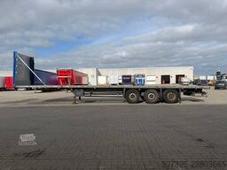 Schmitz 3 axle Flatbed / Flachbettauflieger