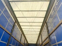 Krone 3 axle Curtainsider / Planenauflieger