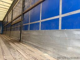 Krone 3 axle Curtainsider / Planenauflieger