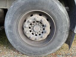 MERKER SEMIRIMORCHIO