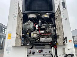Schmitz Cargobull SCB*S3B / Frigo Trailer / Carrier Vector 1950 /...