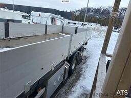 Iveco Stralis container truck w/ flatbed