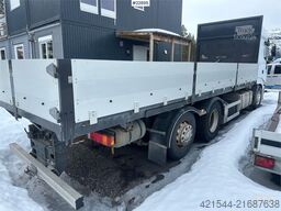 Iveco Stralis container truck w/ flatbed