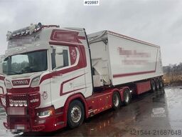 Vang SHSL 111 wood chip trailer with side tip