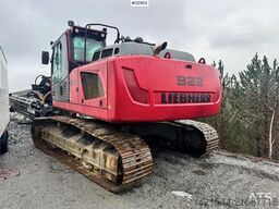 Liebherr R922 crawler excavator with digging bucket and 201