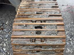 Liebherr R922 crawler excavator with digging bucket and 201