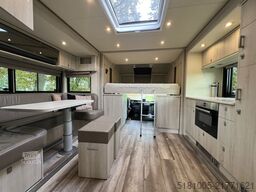 Volvo FH Occasion paardenvrachtwagen Roelofsen specia...