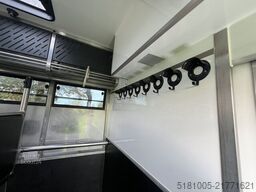 Volvo FH Occasion paardenvrachtwagen Roelofsen specia...