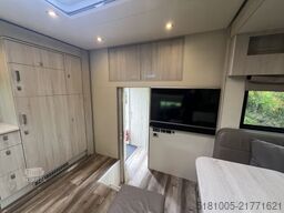 Volvo FH Occasion paardenvrachtwagen Roelofsen specia...