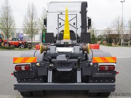 Mercedes-Benz Arocs 3251 8x4 / Palfinger T26 hooklift