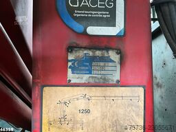 Mercedes-Benz Axor 1824 Manual Full steel HMF 12 Tonmeter laa...