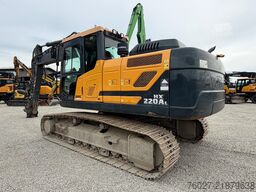 Hyundai HX220AL