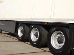 Schmitz Cargobull SCB S3B - 3 AXLE - THERMOKING - Dhollandia lift