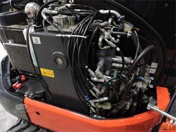 KUBOTA KX037