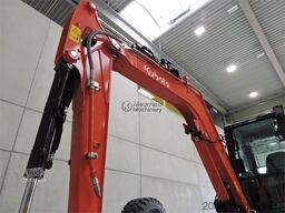 KUBOTA KX037