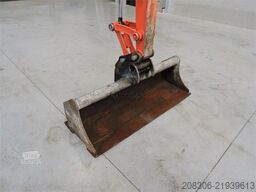KUBOTA KX037