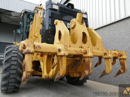 Caterpillar 140M2