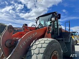 Hitachi ZW310 Wheel Loader w/ Bucket and Pallet Forks – 7,
