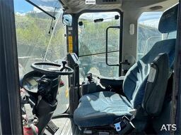 Hitachi ZW310 Wheel Loader w/ Bucket and Pallet Forks – 7,